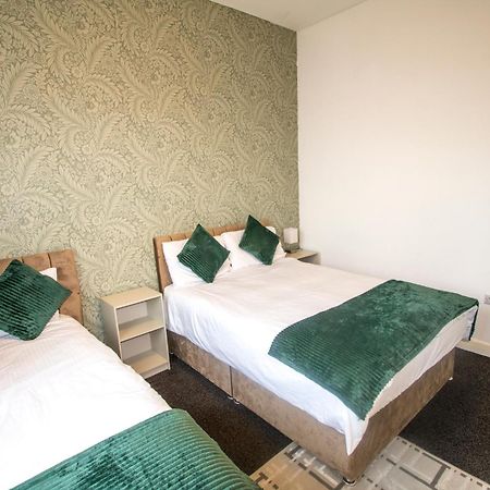Ideal For Groups - 2 Bedroom Apartment - Free Parking, Transit Links, Close To Stadiums Manchester Exteriér fotografie